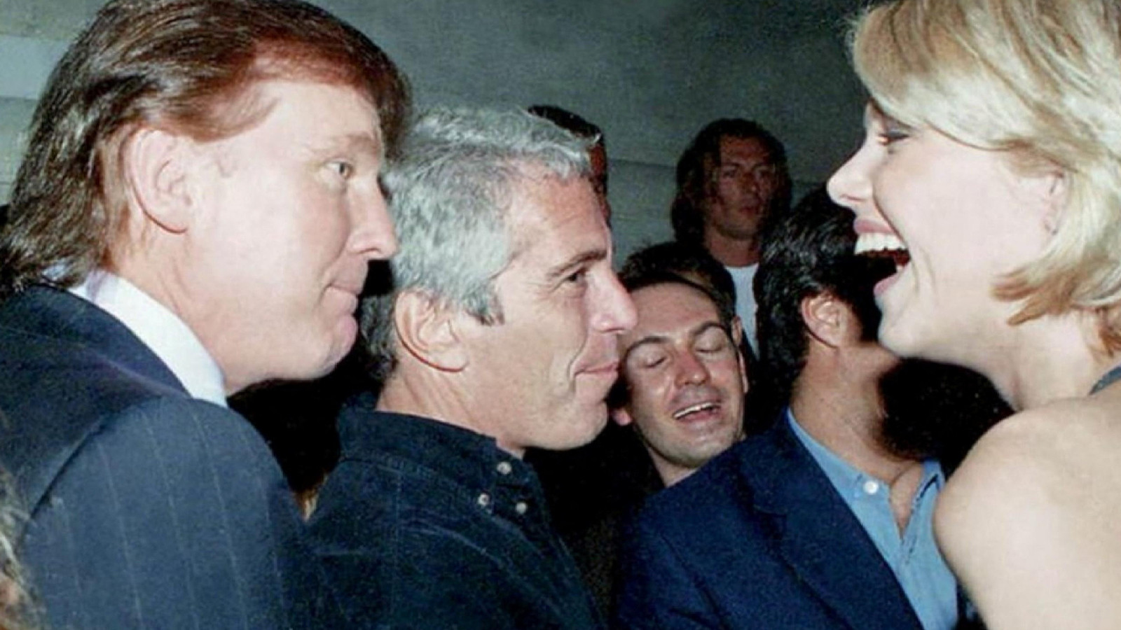 Jeffrey Epstein belgelerinde skandal ifade: 14 yaşındayken beni Trump'la tanıştırdı