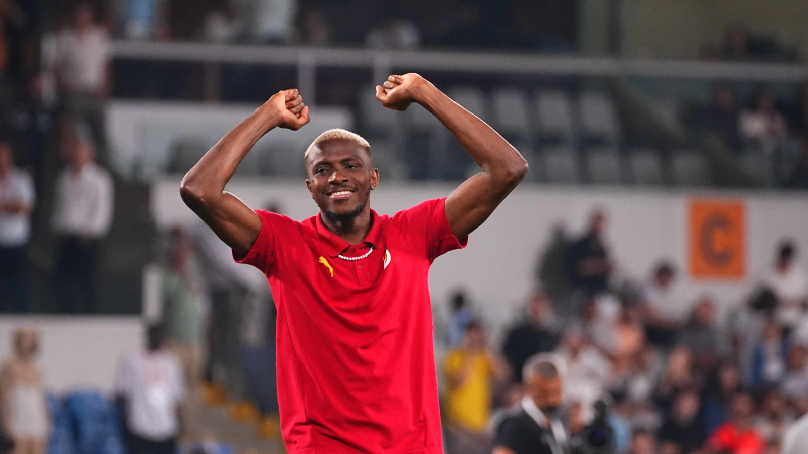 Victor Osimhen kadrodan çıkarıldı: 2 maçta forma giyemeyecek