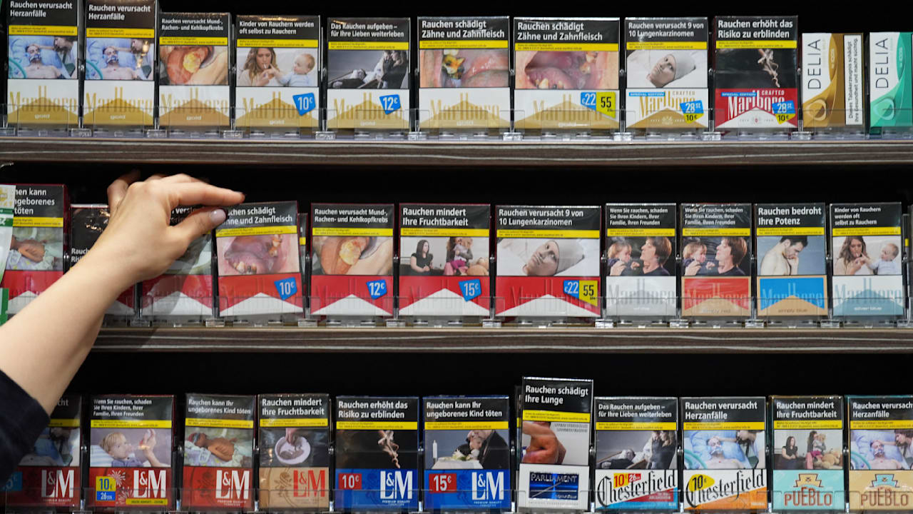 Tabaksteuer: Zigaretten werden trotz neuem Gesetz vorerst nicht teurer | Politik