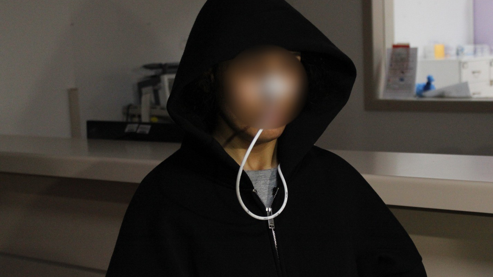 Göz kapakları düştü, nefes almak zorlaştı