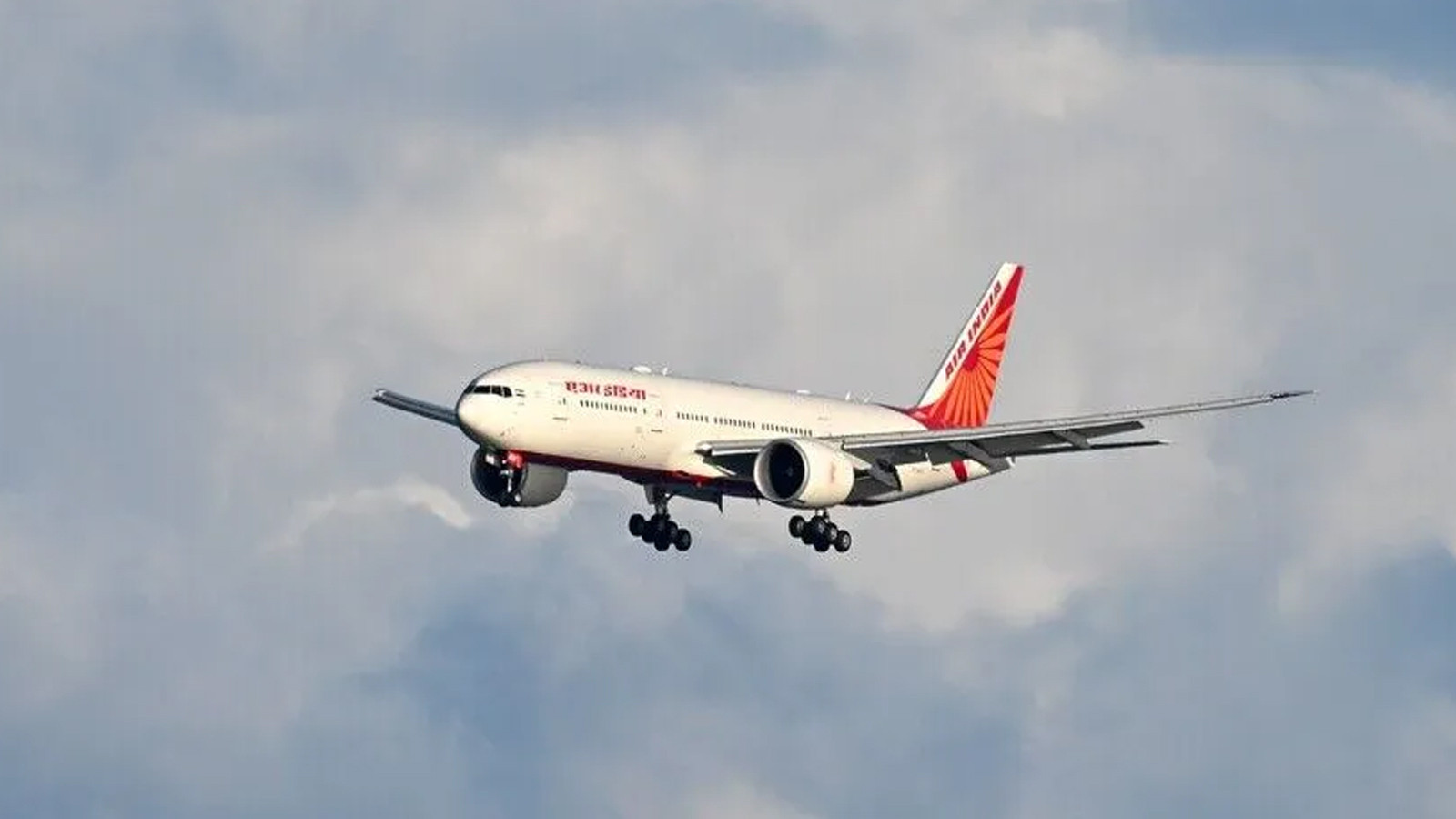 Frankfurt-Yeni Delhi uçağında bomba alarmı