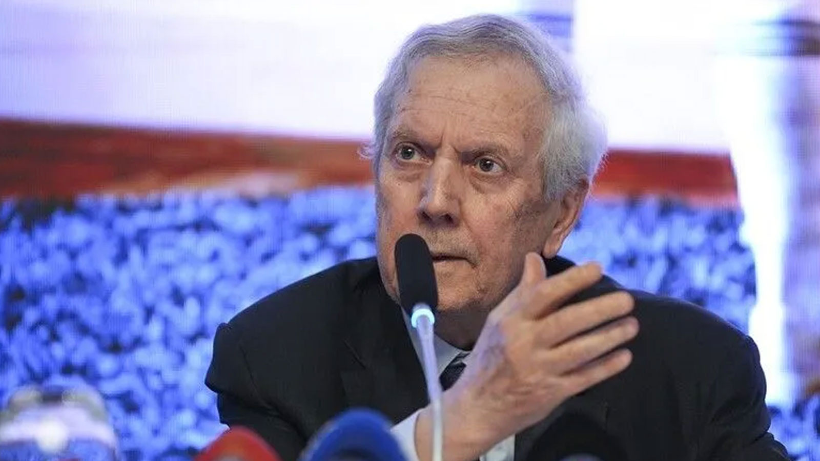 Mayıs’tan sonra yokum. Bir daha bu kulübün içine gelmem